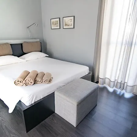 Appartement Via Mentana 32 - The House Of Travelers *